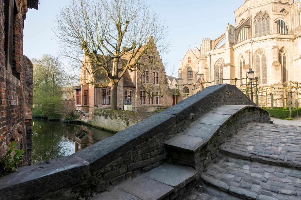 The Queen'S Twelve By Romy&Travis Brujas Exterior foto